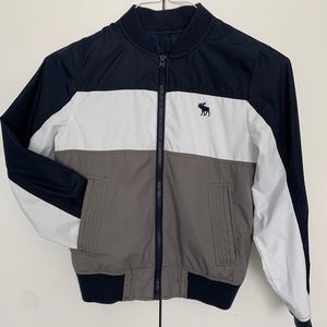 Abercrombie Kids boys bomber jacket size 9/10